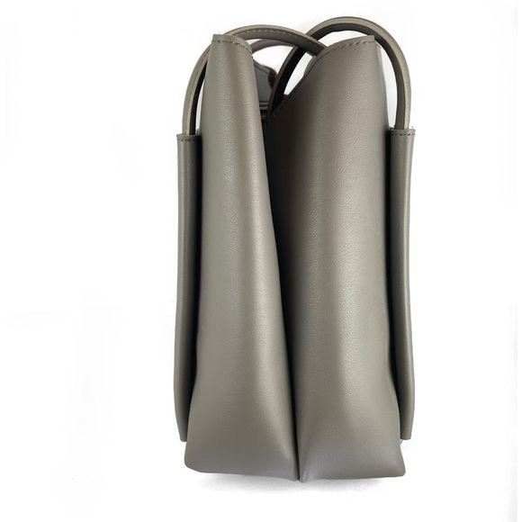 Expressions NYC Tote Bag. - Picture 3 of 8